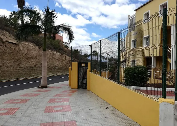 Las Americas 阿德耶